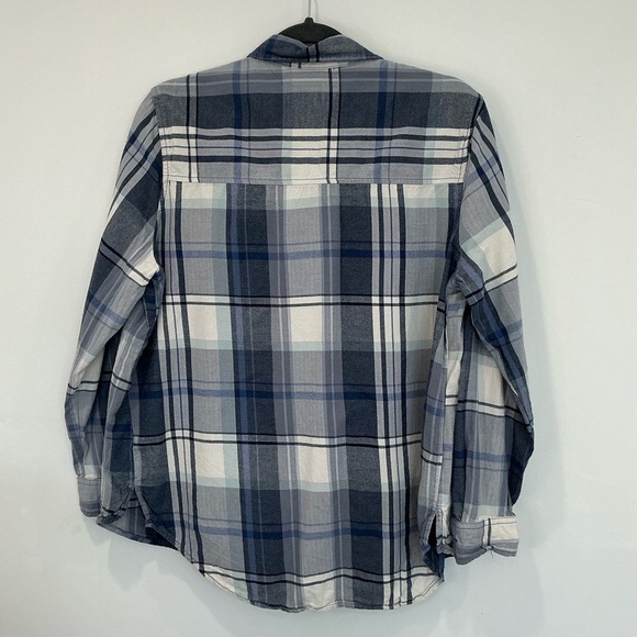 Universal Thread Plaid Long Sleeve Button-Down Shirt in Blue - Picture 4 of 6